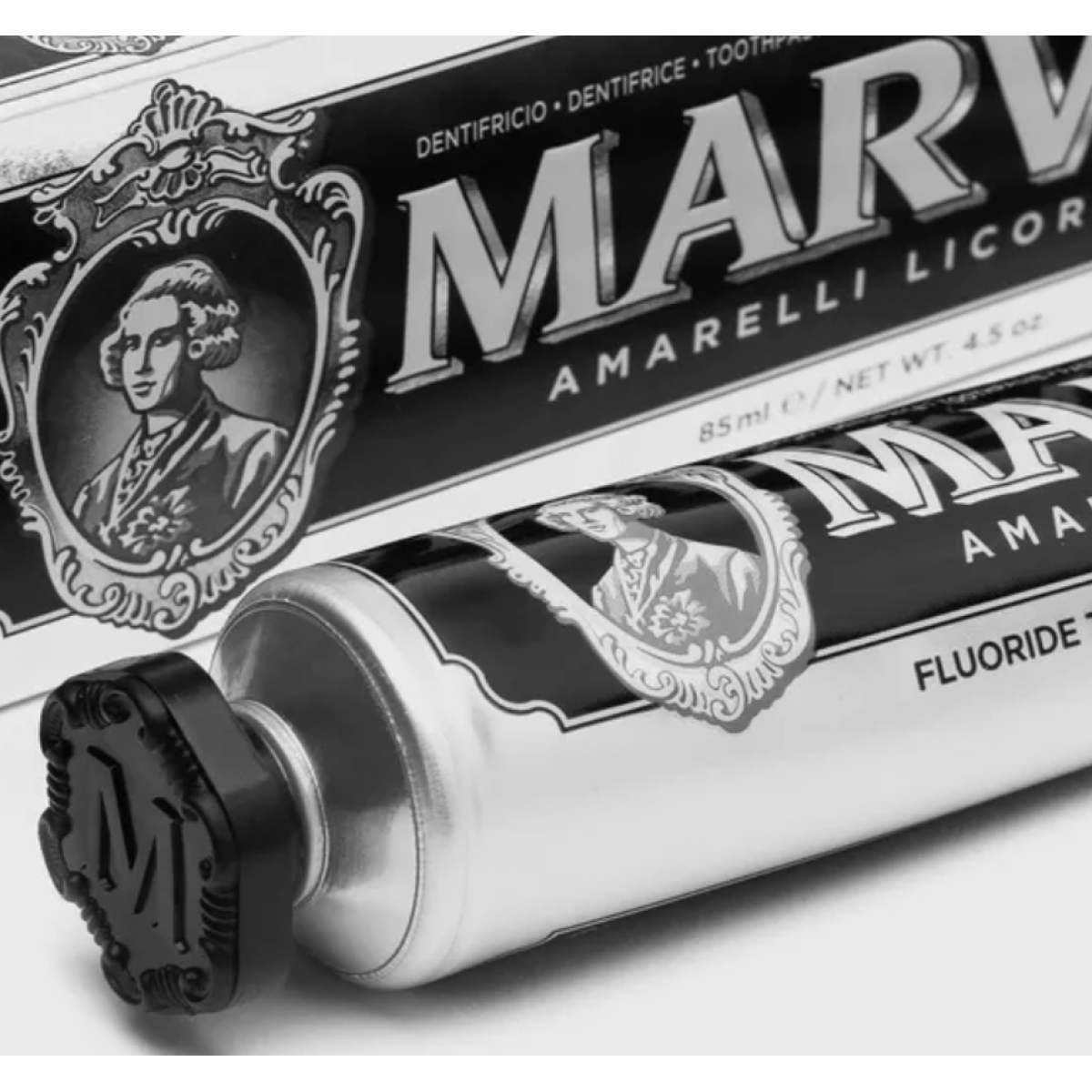 Зубна паста у міні форматі Toothpaste travel size Amarelli licorice
