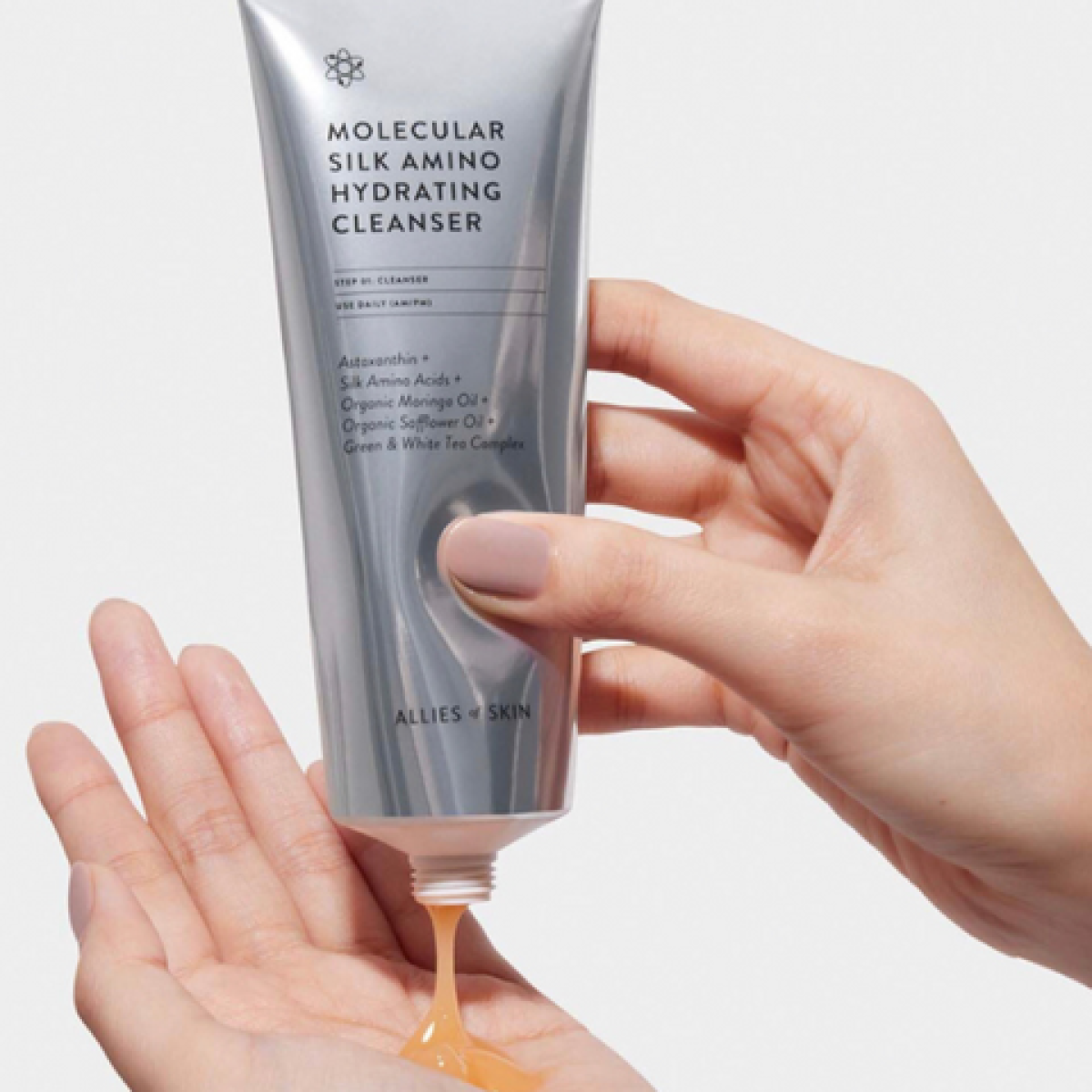 Очищувальний гель для обличчя Molecular silk amino hydrating cleanser