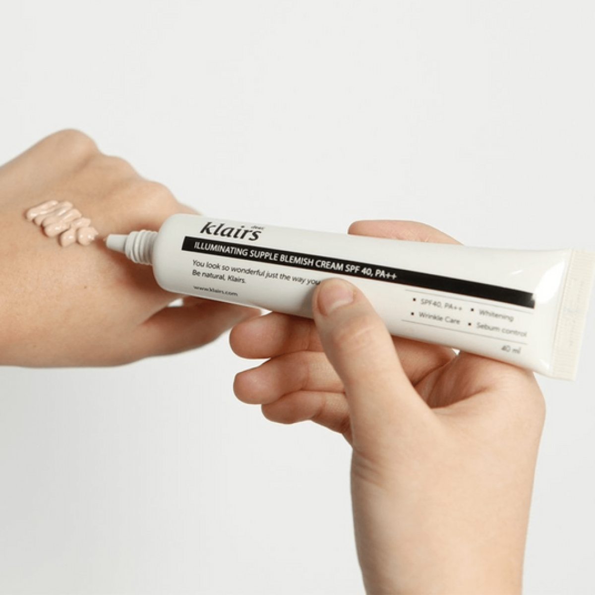 Багатофункціональний ВВ-крем Illuminating supple blemish cream spf 40++