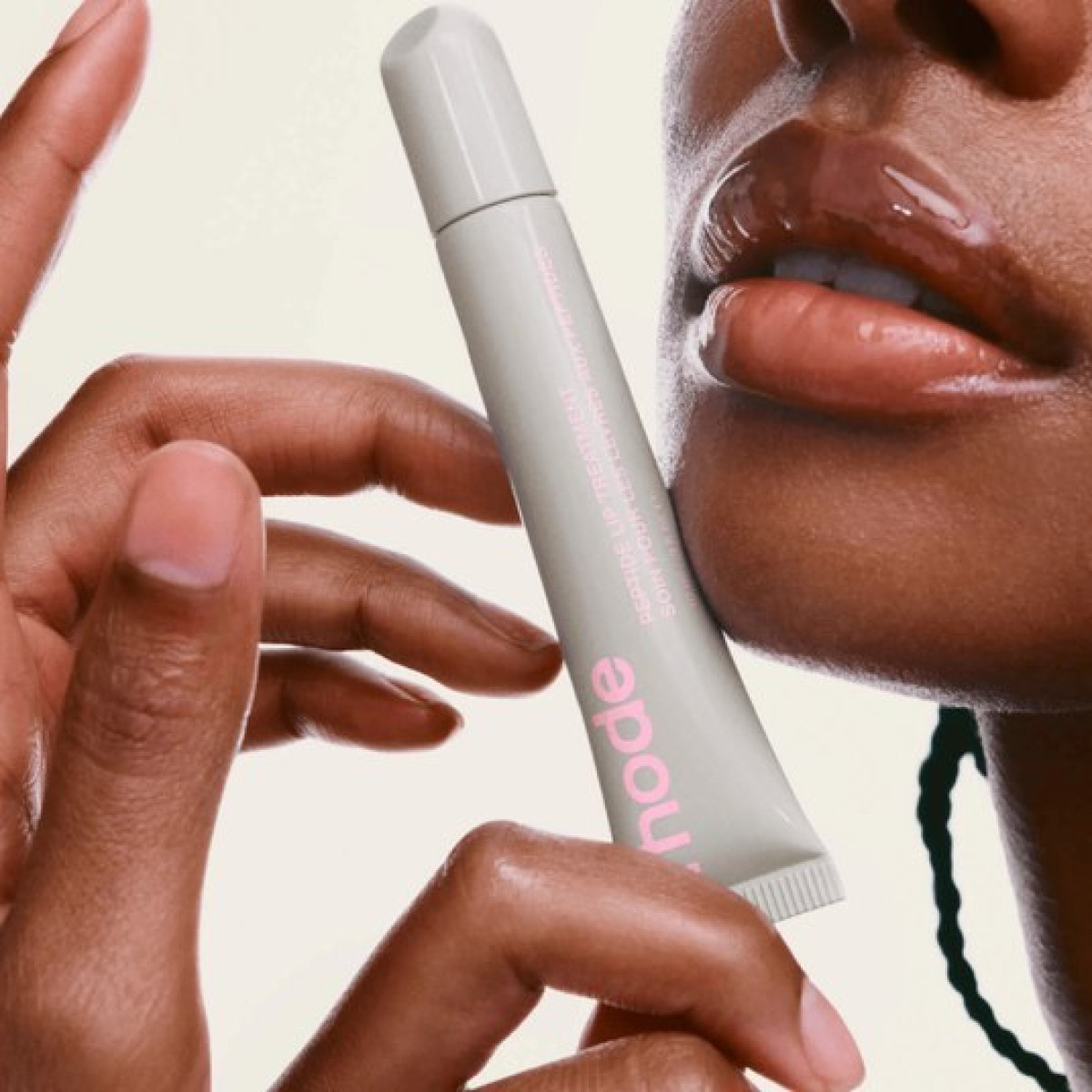 Пептидний бальзам для губ з ароматом ванілі Peptide lip treatment Rhode vanilla