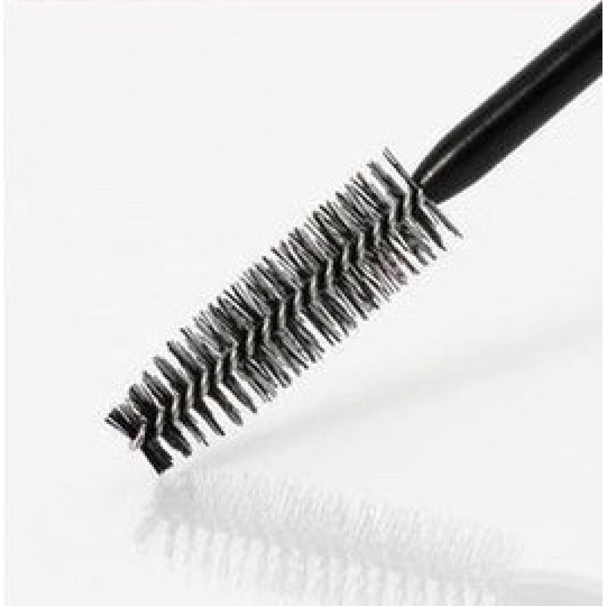 Туш для об'єму вій коричнева Dailism smudge stop mascara volume Brown