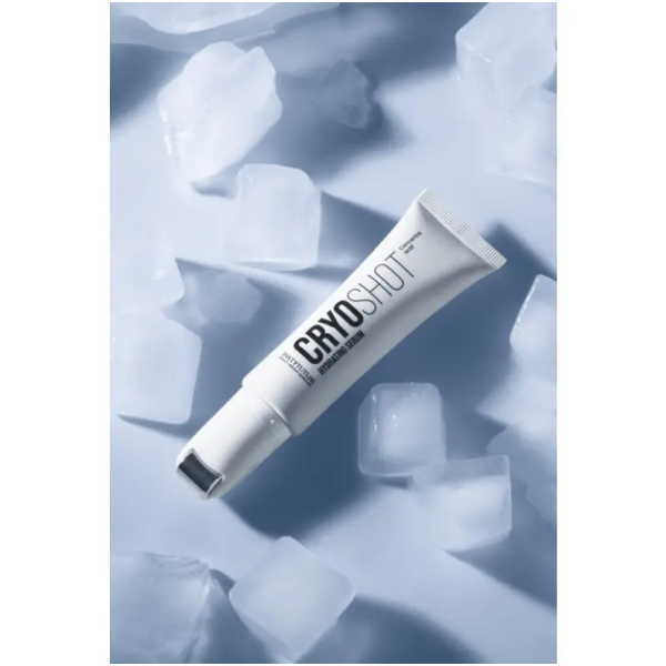 Зволожувальна сироватка для обличчя Cryoshot hydrating serum