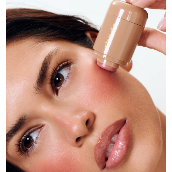 Кремові румяна для обличчя в стіку Pocket blush infused with peptides Tan line