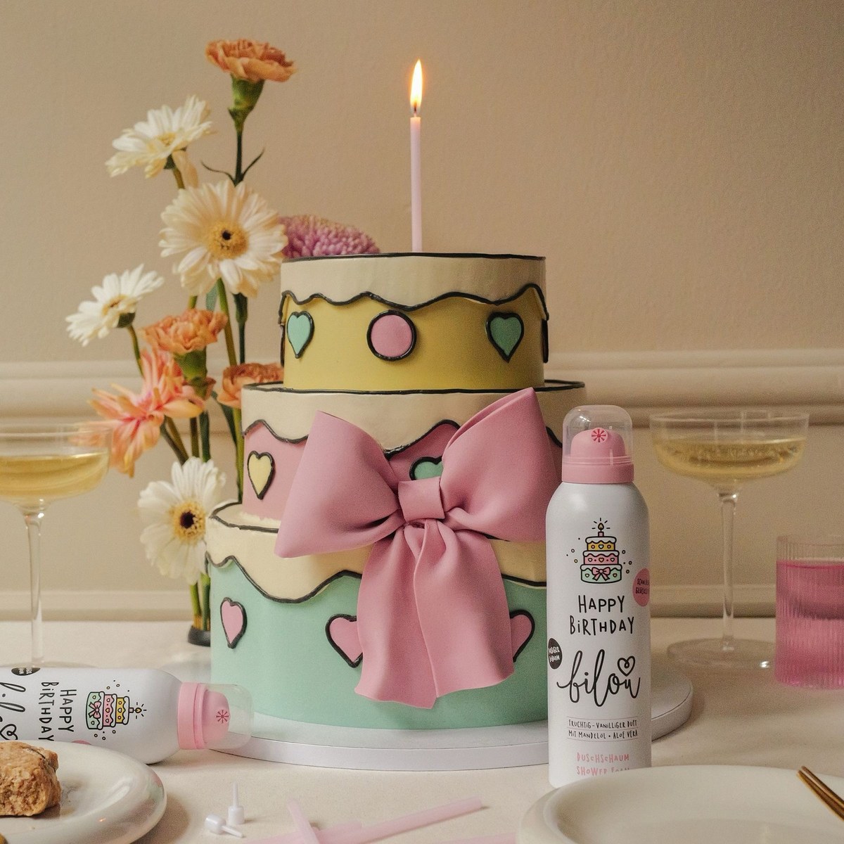 Пінка для душу  з ароматом солодкого іменинного торту Shower foam Happy birthday