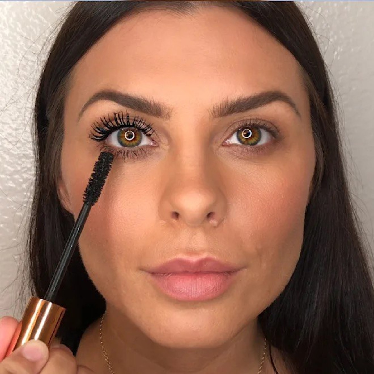 Туш для вій Mascara legendary lashes volume 2 black vinyl