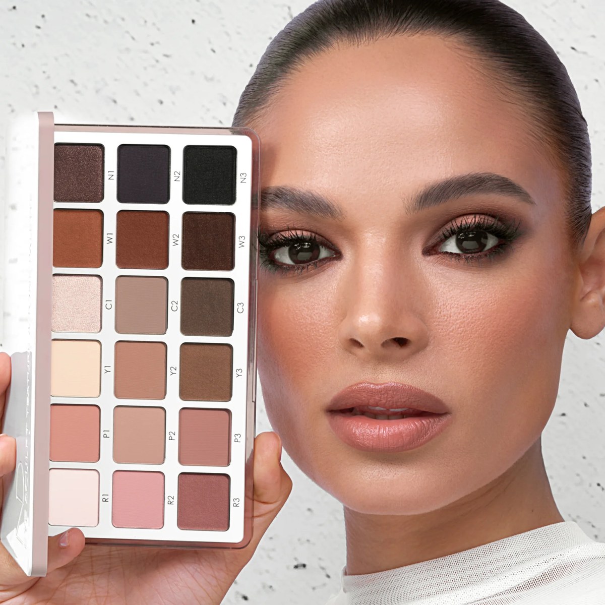 Палетка тіней Eyeshadow palette big Texture & tone palette