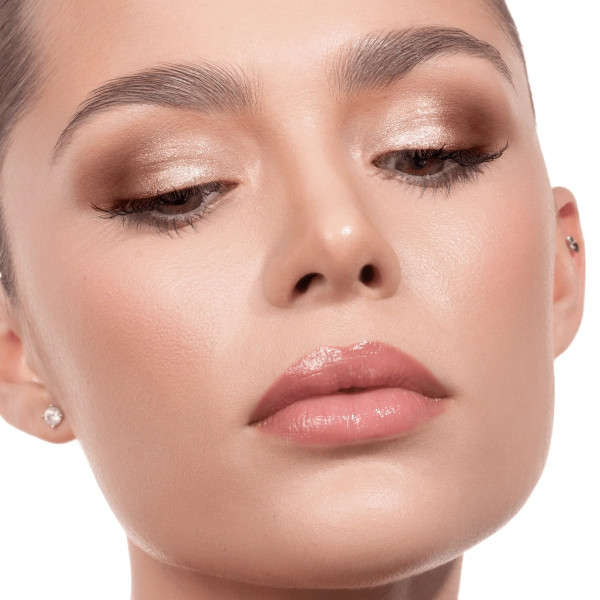 Палетка тіней Eyeshadow palette luxe glam compact Nude