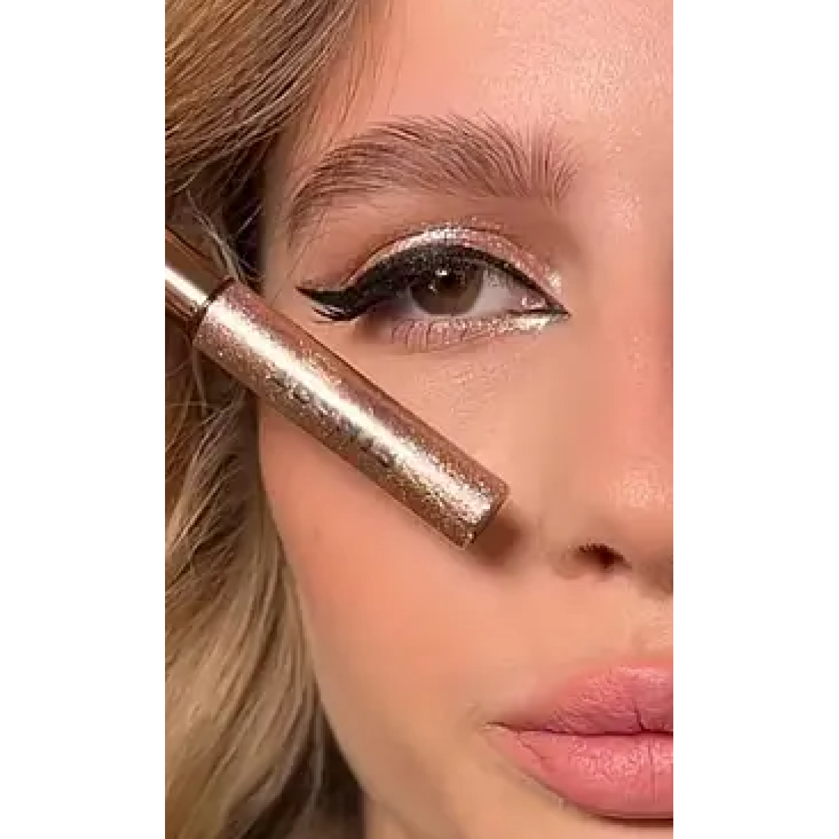 УЦІНКА Підводка для очей Princess diamond eyeliner 01