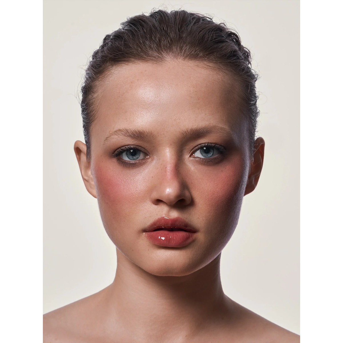 Блиск для губ CBD lip gloss Hot chocolate