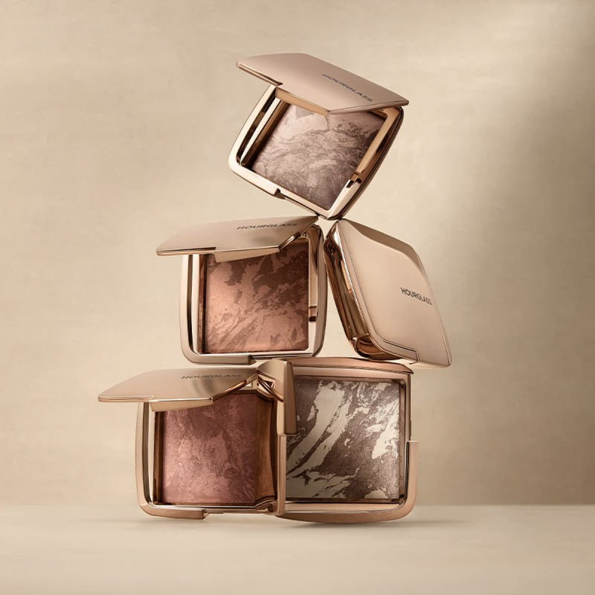 Бронзер для обличчя Ambient lighting Nude bronze light