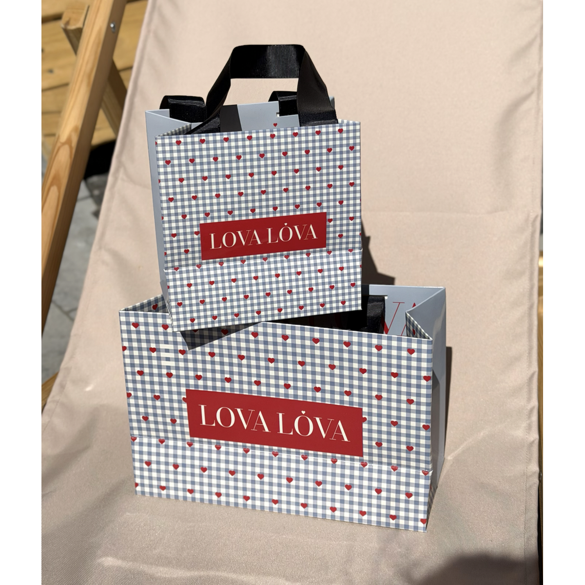 Подарунковий пакет середнього розміру Medium gift bag Gingham & Hearts