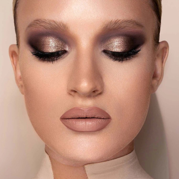 УЦІНКА Палітра тіней Eyeshadow palette I need a nude