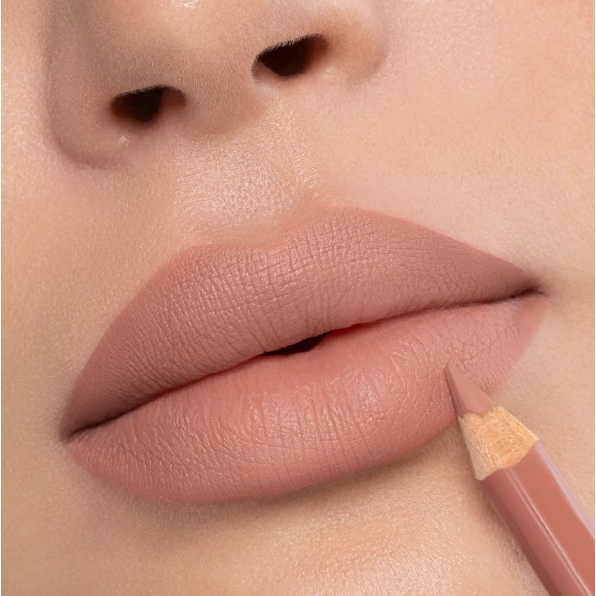 УЦІНКА Олівець для губ Lip pencil Toffee 04